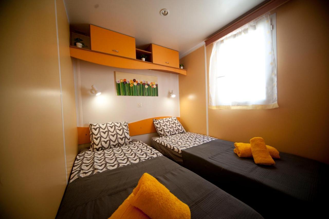 Cortijo Flamingos Apartment ชิกลานา เด ลา ฟรอนเตรา ภายนอก รูปภาพ