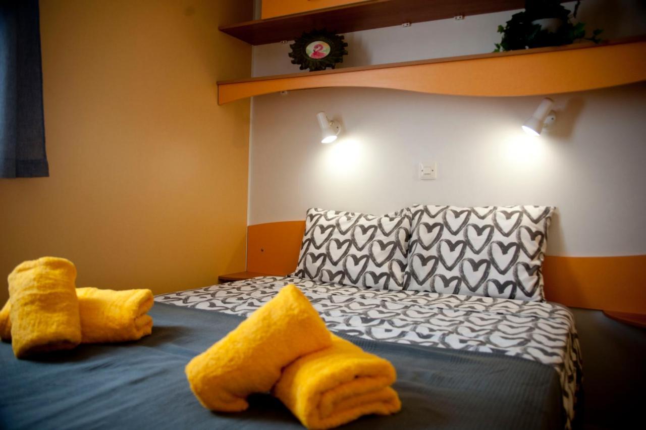 Cortijo Flamingos Apartment ชิกลานา เด ลา ฟรอนเตรา ภายนอก รูปภาพ